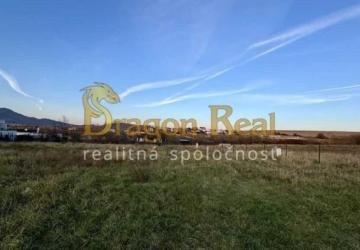 Reality PREDAJ – investičný pozemok na budúcu výstavbu- 596 m2 – Ľubotice