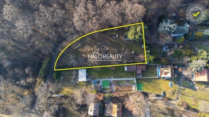 Reality Predaj, rekreačný pozemok Bratislava Dúbravka, Hanulova - EXKLUZÍVNE HALO REALITY