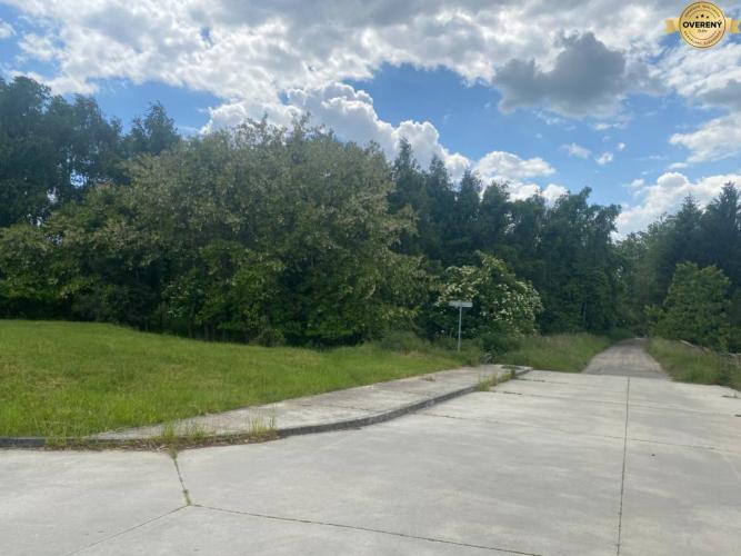 Reality ViNi real - STUPAVA - Stavebný pozemok 3949 m2