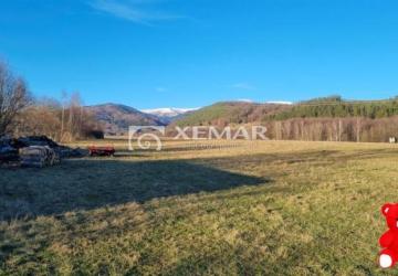 Reality Predaj hospodársky pozemok so stavbami Predajná