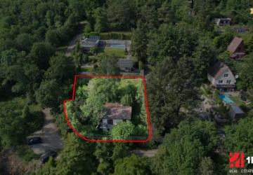 Reality PREDAJ POZEMKU VEDĽA LESA, S REKREAČNOU CHATOU A S UPI - DEVÍN