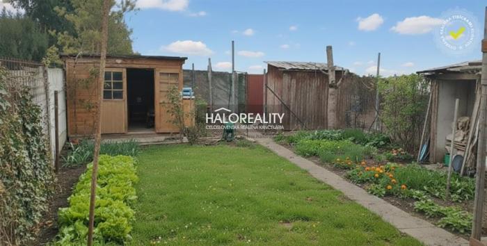 Reality Predaj, stavebný pozemok so starším rodinným domom, 278 m2 Trnava,  Kopánka