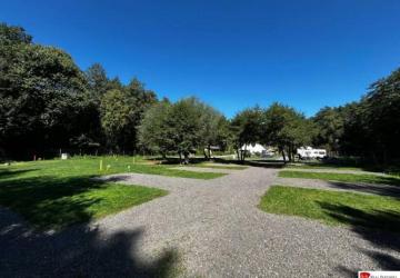 Reality REB.sk zabehnutý multifunkčný rekreačný areál (kemp) Kuchyňa na predaj