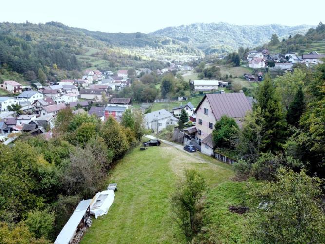 Reality Stavebný na rodinný dom, Hlboké nad Váhom