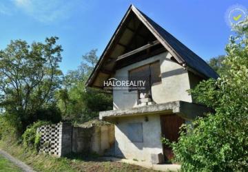 Reality REZERVOVANÉ - Predaj, rekreačný pozemok Hronský Beňadik, Psiare, s chatkou - EXKLUZÍVNE HALO R