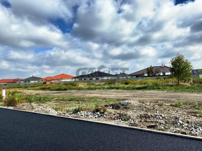 Reality Stavebný pozemok  ANNA MAJER - Miloslavov,