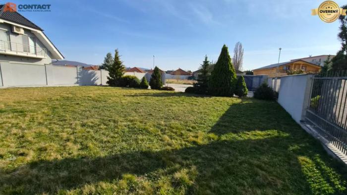 Reality Takýchto pozemkov je v Piešťanoch minimum...