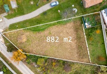 Reality PNORF - Stavebný pozemok s panoramatickým výhľadom – IBV Brehy, Kľačany