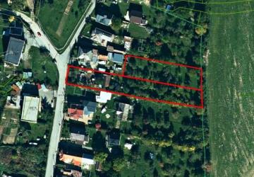Reality Na predaj pozemky 3175m2 určené k výstavbe rodinných domov - Kecerovsk