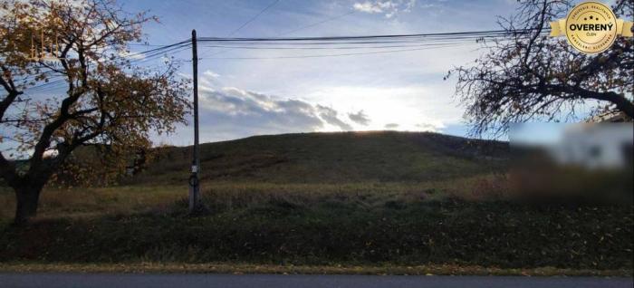 Reality EXKLUZÍVNE - Pozemok k výstavbe Rodinných Domov - Čeľovce - 99.000 €.