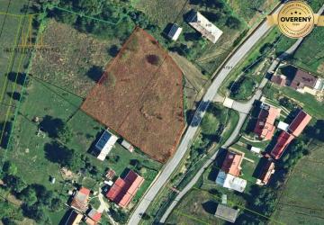 Reality Na predaj pozemok pre RD, zrub, ranč - 3346 m², Kečkovce