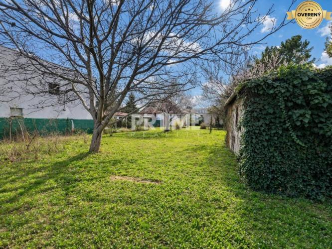 Reality Stavebný pozemok – 604 m2, Stredná ul., Ružinov – časť Trnávka