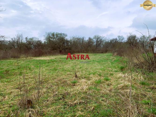 Reality STAVEBNÝ POZEMOK 811 m– Nižná Myšľa, iba 6 km od KOŠÍC
