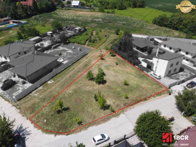 Reality STAVEBNÝ POZEMOK 987 M2 V RÝCHLO SA ROZVÍJAJÚCEJ LOKALITE ZÁLESIA