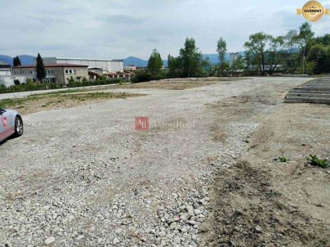 Reality Stavebný pozemok (75m x 55m) - 4399 m2 v Košútoch