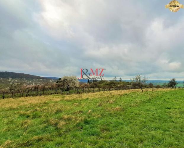Reality Rekreačný pozemok 2.750 m2, šírka 21 m, Jabloňovce (SM - 888)