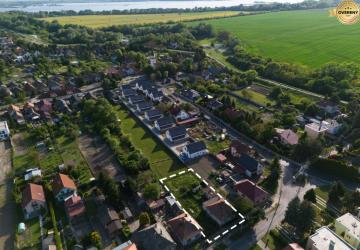 Reality Exkluzívny pozemok pre dvojdom v srdci Kalinkova – 959 m²