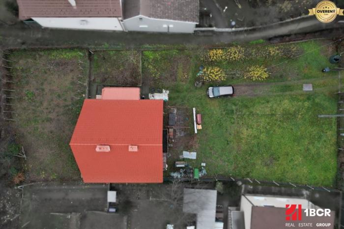 Reality 1.BCR | VEĽKÝ POZEMOK 939 m², SVÄTÝ JUR, NEŠTICH