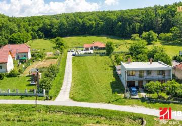Reality 1.BCR | INVESTIČNÁ PRÍLEŽITOSŤ! SP,VÝMERA 1068 m², RD-CHATA, BREZOLUPY