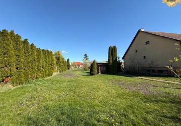 Reality !! ZNÍŽENÁ CENA !! - NA PREDAJ - Pozemok 547 m2 - Dvorany nad Nitrou