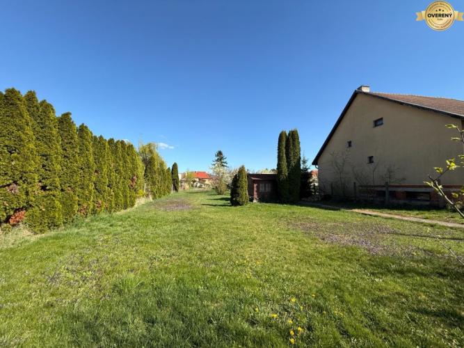 Reality !! ZNÍŽENÁ CENA !! - NA PREDAJ - Pozemok 547 m2 - Dvorany nad Nitrou