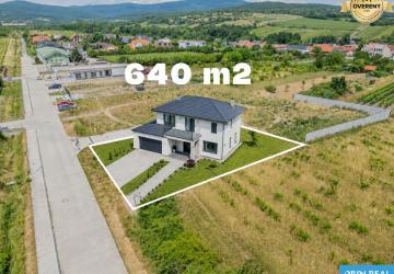 Reality PREDAJ SP VO VINOSADOCH - 640 m2