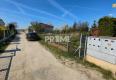 Reality Slnečný rekreačný pozemok 521 m² s chatkou,Nové Košariská