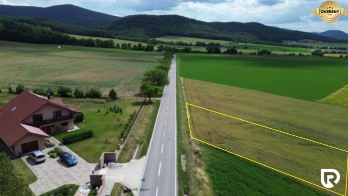Reality RADO | STAVEBNY POZEMOK 1580m2 | SENICA - PRIEVALY