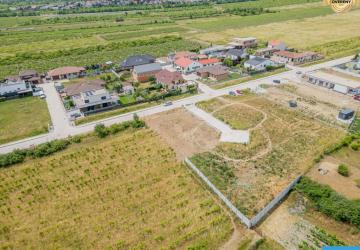 Reality PREDAJ SP VO VINOSADOCH - 640 m2