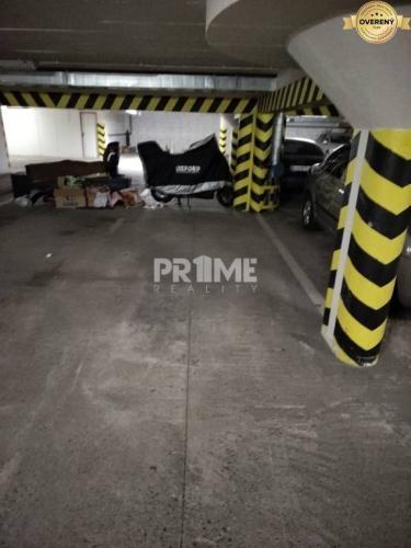 Reality Garážové parkovacie miesto, NOVOSTAVBA, Krajná ulica, Trnávka