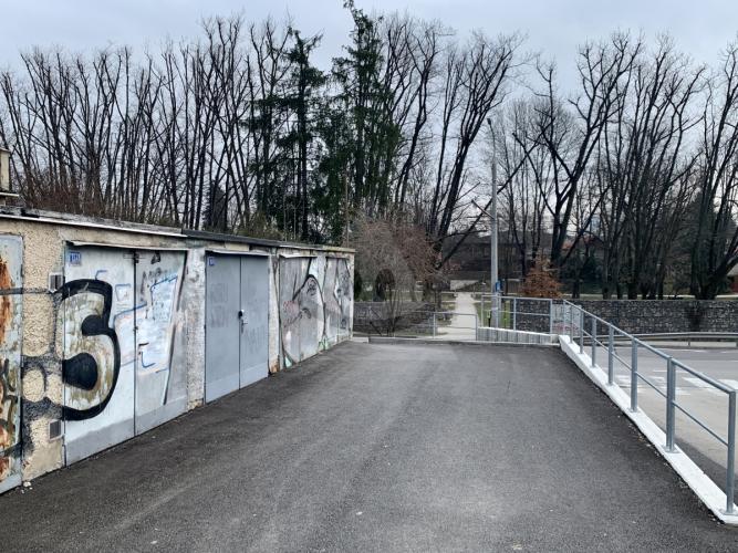 Reality Samostatne stojaca garáž, Žilina, Hliny V