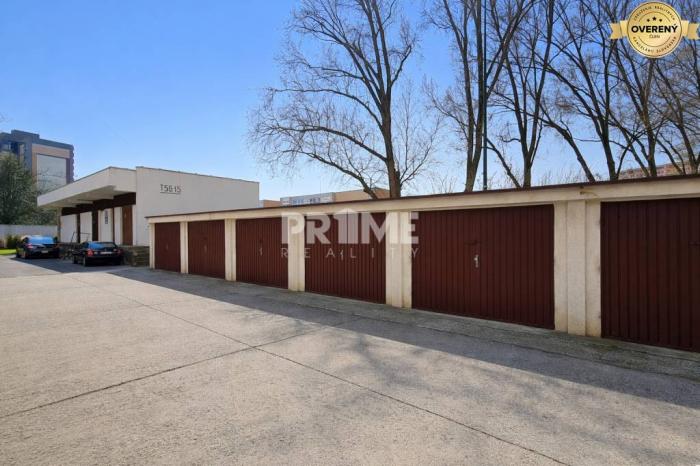 Reality Samostatná garáž, Nám. hraničiarov, začiatok Petržalky