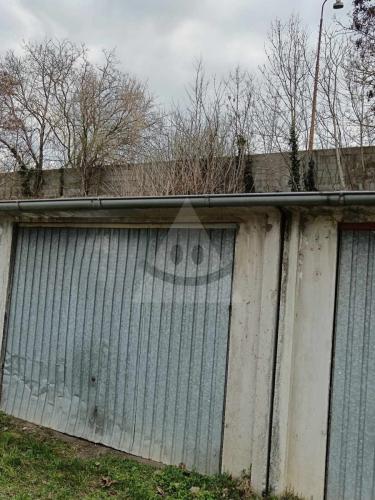 Reality Samostatne stojaca garáž, Komárno, Letecké pole, J.Selyeho