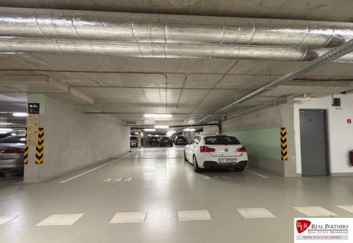 Reality REB.SK Veľké parkovacie státie EINPARK