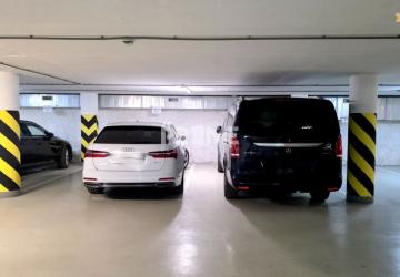 Reality PRIESTR. GARÁŽOVÉ PARKOVACIE MIESTO ( 20 m2 ), Námestie SNP, St. Mesto