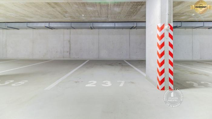 Reality AXIS REAL | GARÁŽOVÉ STÁTIE v METROPOLISE, BA I., Bottova ulica