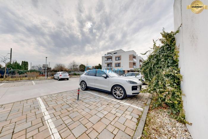Reality Parkovacie miesto Ružinov – Na piesku, uzavretý areál, kamera