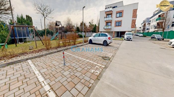 Reality Parkovacie miesto Ružinov – Na piesku, uzavretý areál, investícia